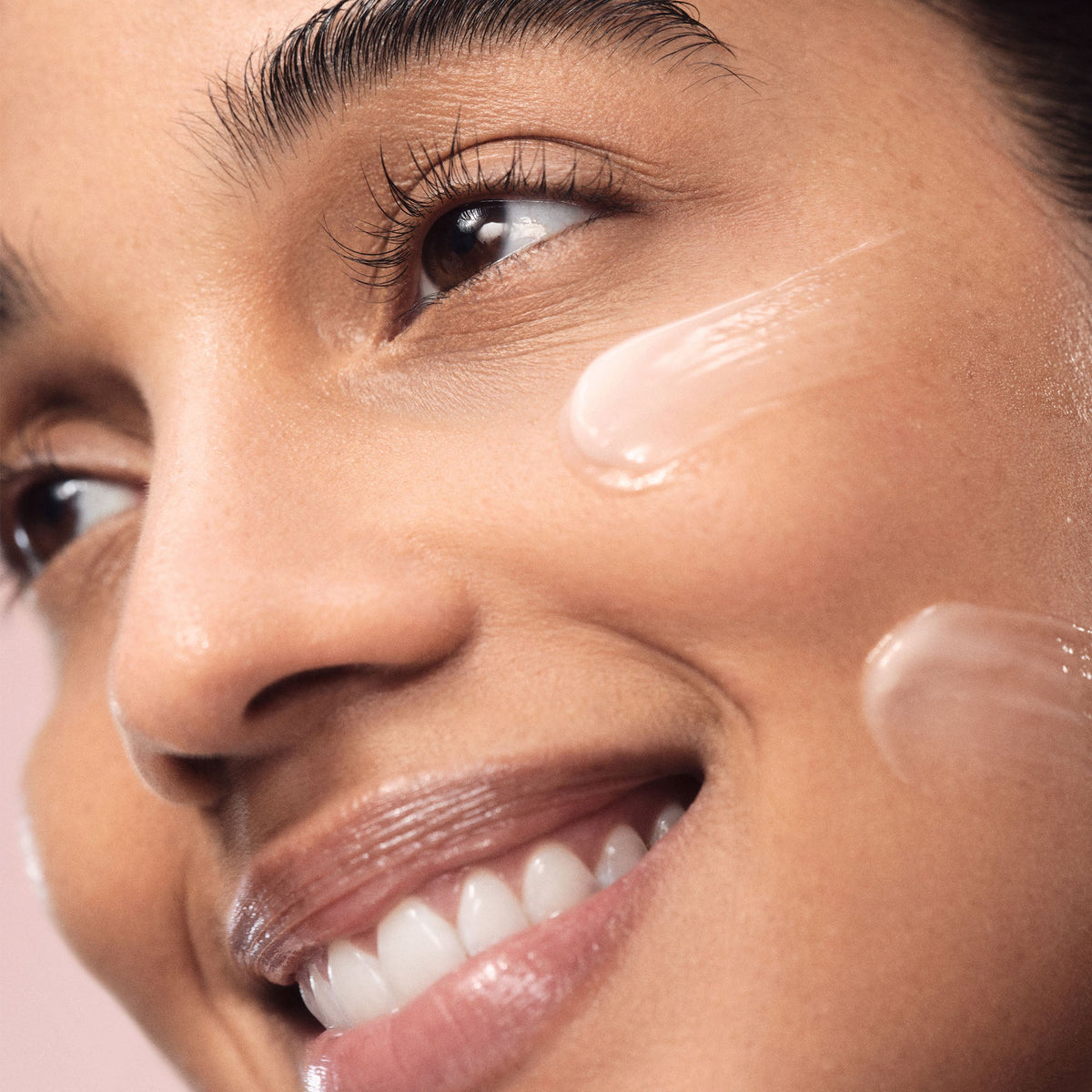 cloud-dew-gel-cream-moisturizer-z9 2026-Cloud-Dew-2.jpg