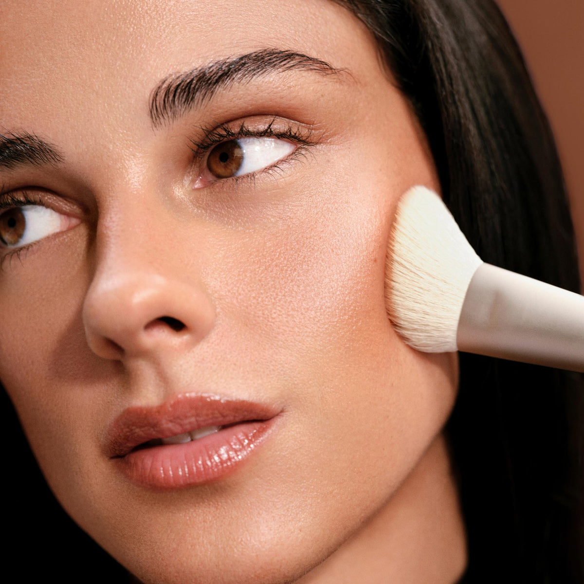 the-bronzer-brush-k5 Bronzer_Brush.jpg