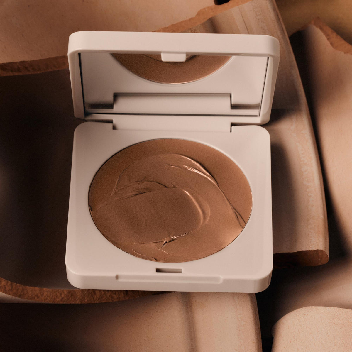bronzer-butter-balm-clay-g3 Bronzer_Clayy-3.jpg