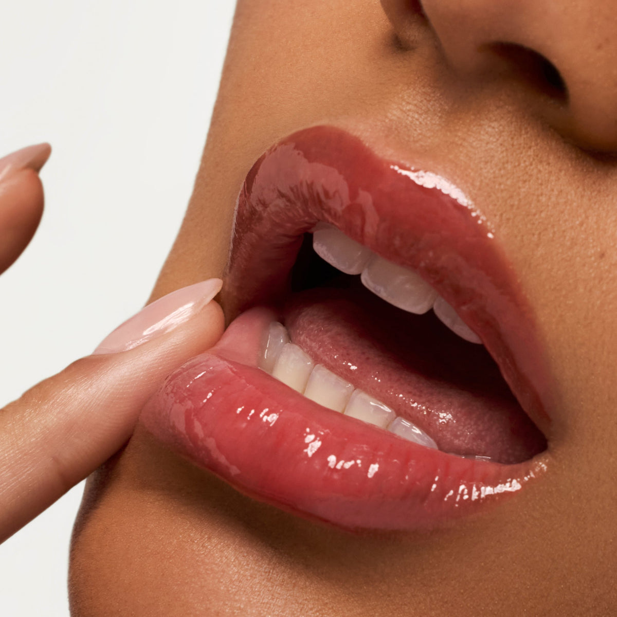 lip-butter-balm-poppy-s5 PDP_LBB-Poppy-2.jpg